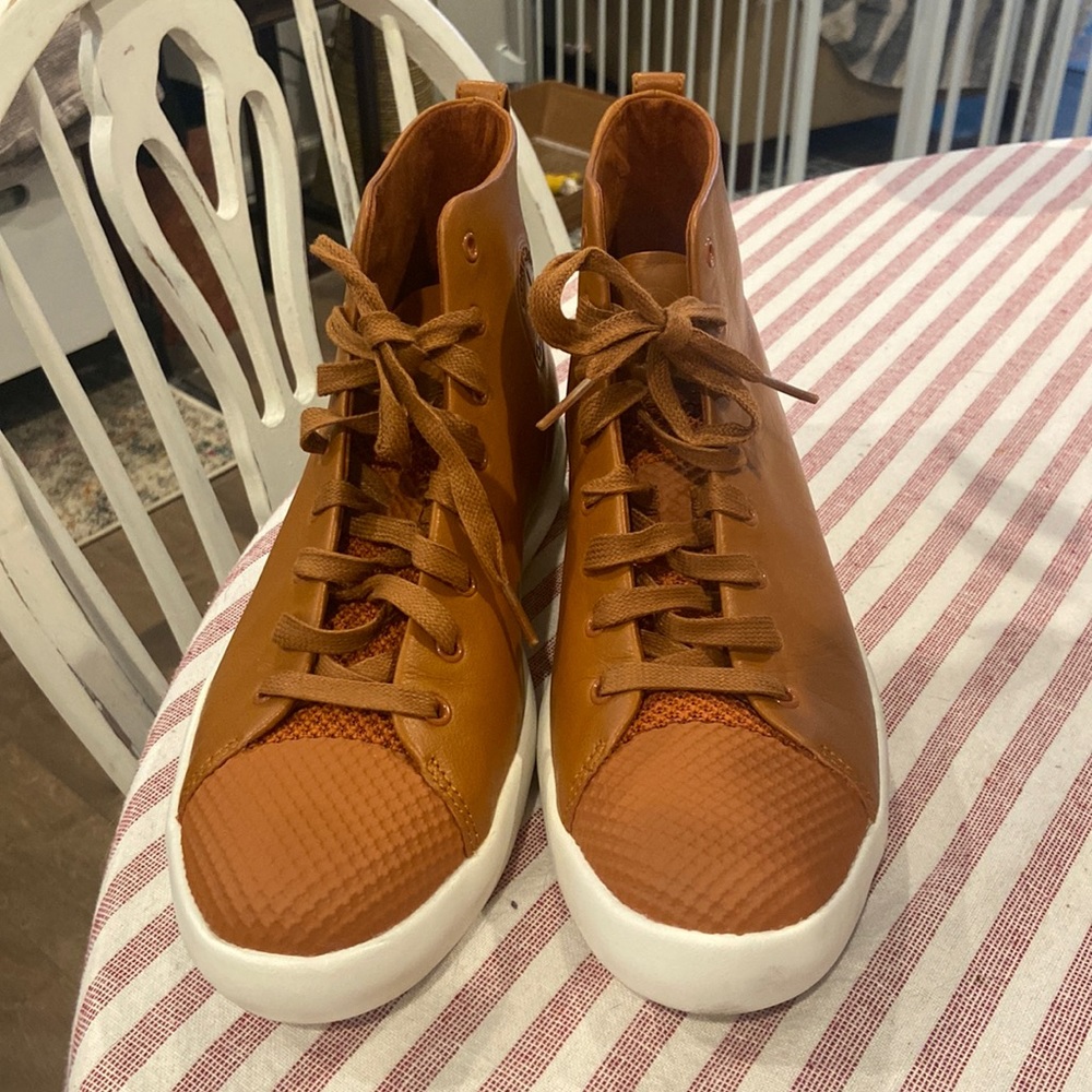 New Mens 10.5 Converse All Star Modern Hi top Brown White Leather 156587C